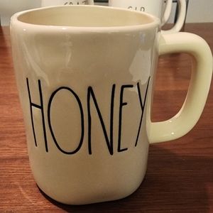 Rae Dunn rare 2016 "Honey" mug